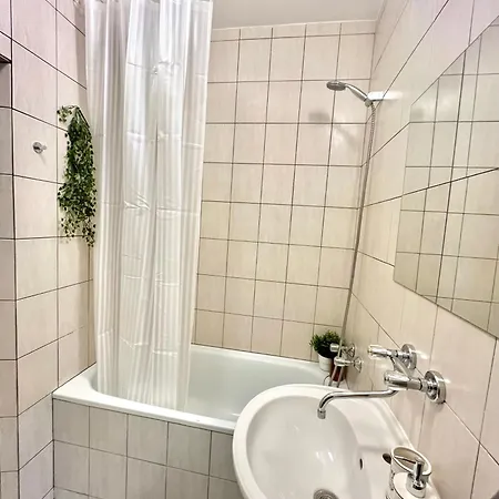 Simona - Old Town Apartamento *